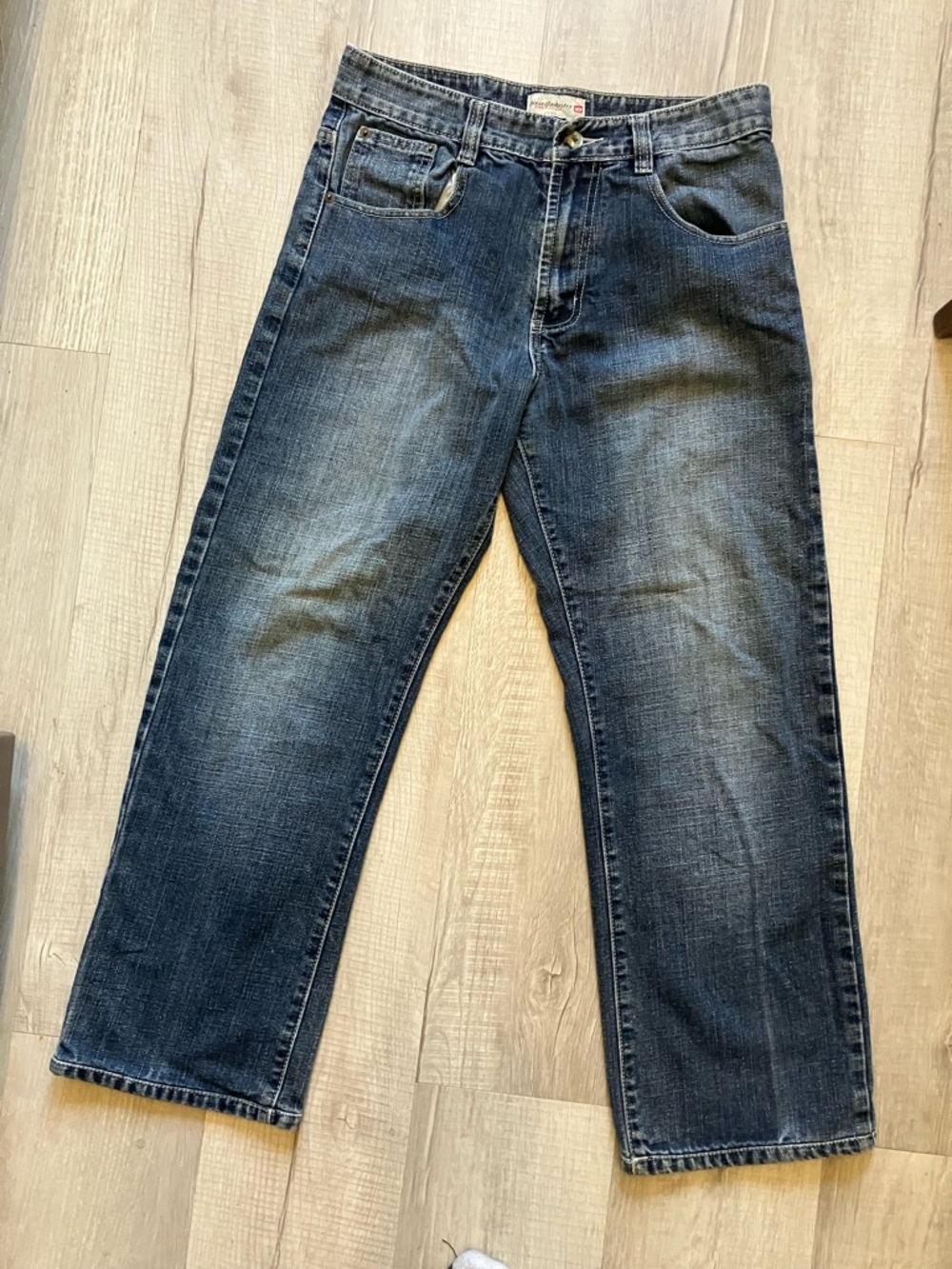 Relaxed Fit Men's Jeans in Washed Blue